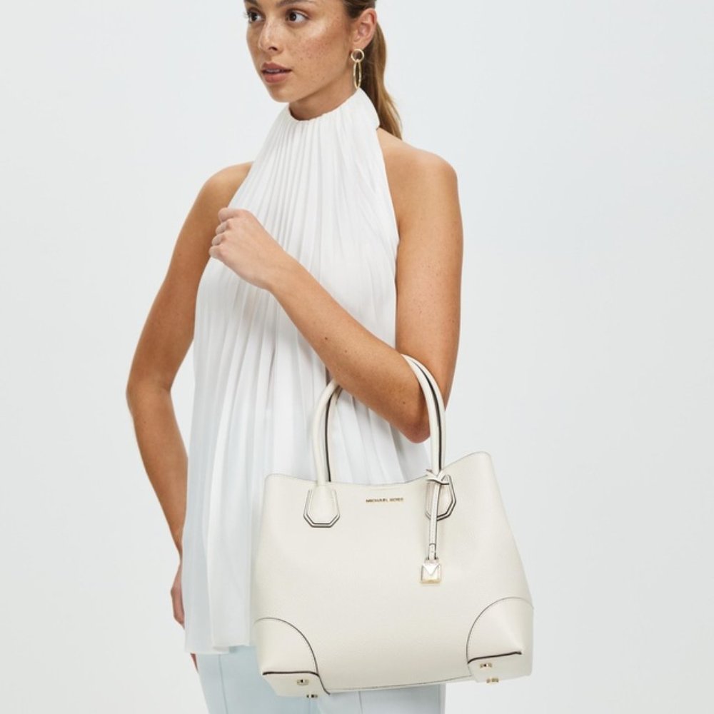 Michael Kors Mercer Gallery Ladies Medium White Leather Tote Bag - Picture 2 of 8